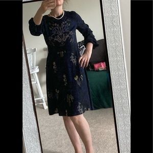 Loft dress size 4, never worn without tag